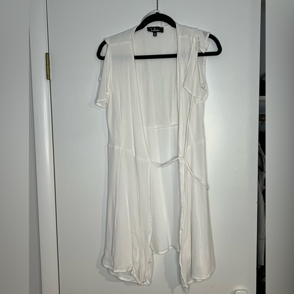 White Lulus wrap dress